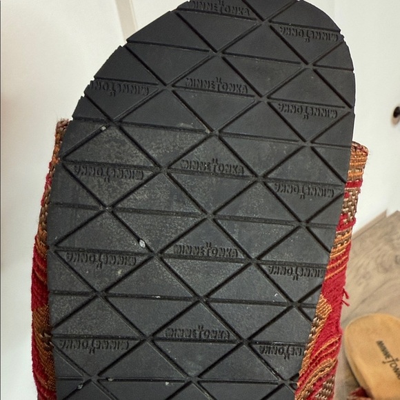 Minnetonka Red and Brown Woven pattern with double Buckle Sandals - 8 - Picture 6 of 9